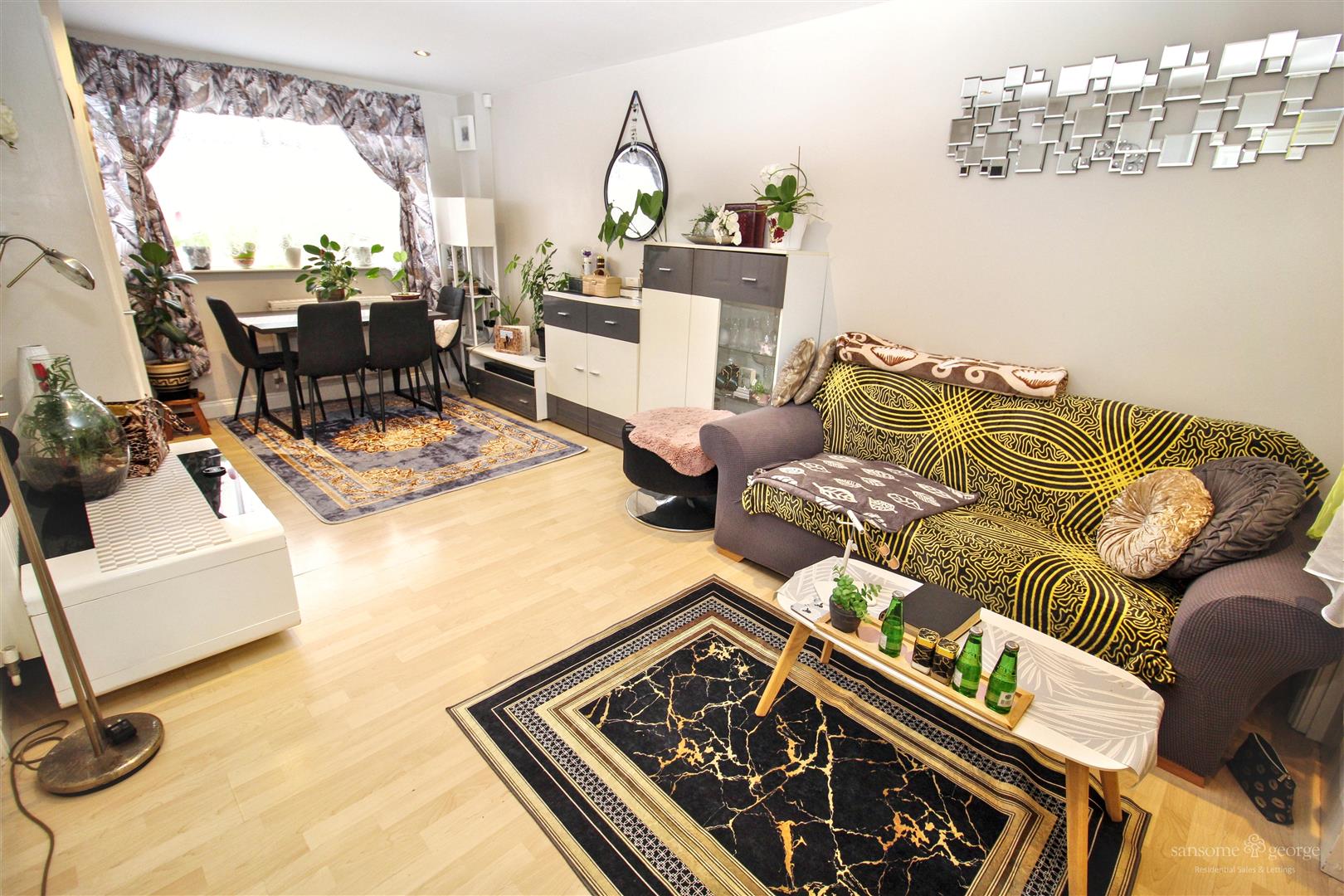 2 bed property in Norcot Road, Reading